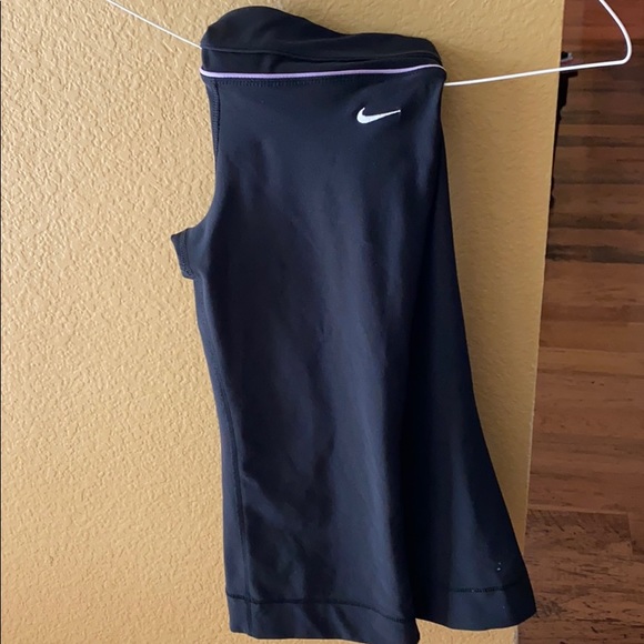 Women’s Nike Dri-Fit Capri Workout Pants - Picture 2 of 2